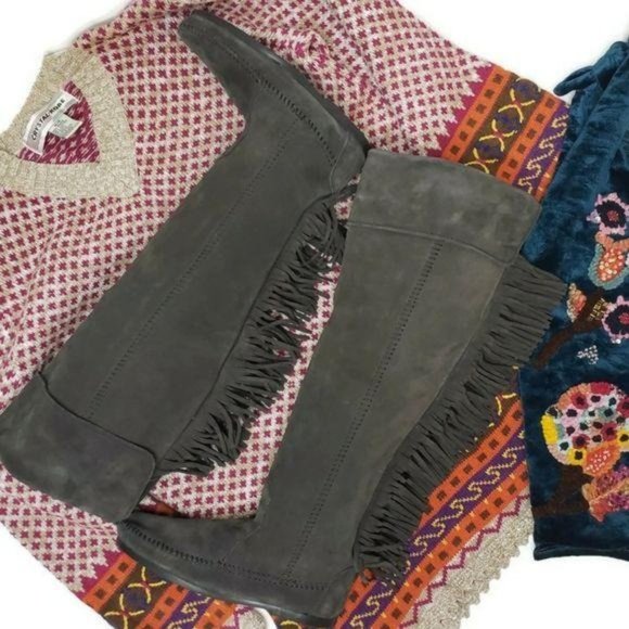 Minnitonka NWT over the knee fringe leather boots charcoal gray sz 5 small feet - Picture 6 of 13